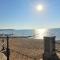 Princes Esplanade-Luxury Beachfront House with Balcony a stone throw from Gurnard Beach - Gurnard