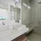 Modern Villa 5 BD 4 BA Large Pool - Playa Avellana