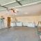 1 Mi to Boat Launch Lake Havasu City Home with View - مدينة ليك هافاسو