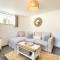Joannes Retreat, Dog Friendly Property in Weymouth with Free Parking