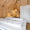 4 Bedroom Cozy Home In Hvide Sande