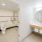 Ramada by Wyndham Los Angeles/Downtown West
