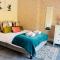 LOOK at the Views - Huddersfield Haven Sleeps 6