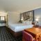 Creekside Inn & Suites
