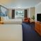 Creekside Inn & Suites