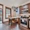 Vintage 3 Bed Condo in Chicagolands Trendy Berwyn condo - Berwyn