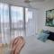 Southbank Bay Views Free parking WIFI smart TV