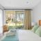 3-Bed Seaside Serenity Escape at Long Beach 3-Bed Seaside Serenity Escape at Long Beach