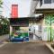 RedDoorz Syariah near Taman Air Mancur Bogor - 茂物