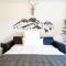 Relax Apartment Black & White