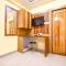 FabHotel Seven Inn 3