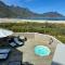 Pingu Beachhouse with Jacuzzi Hout Bay Cape Town
