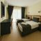 Club Karakas Apart Otel