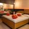 Lunas Motel