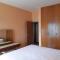 Enjoy Sunrise at Spacious 3BR flat by the Seafront