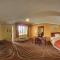 Deluxe Inn and Suites - Raymondville