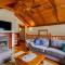 StayAU Luxury Candlewick Cottage in Dandenong