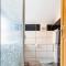 Nice bedroom close to the train station and the city centre