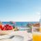 Lets Holidays garden house in front of the beach