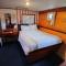 Don Maximo Yacht Hotel