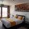KCS Birmingham City Apartment with Balcony/Parking