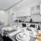ASSOS APART BELEK