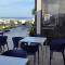 Menesse mitdtown2 , AVE 25TH