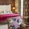 The Mandeville Hotel
