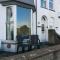6 Afallon, Beachside holiday house