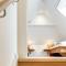 Rosenberg 13 Wohnung 1d DG re