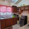 SledgeOs Guest House