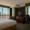 LIC Manhattan View Hotel