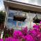 Heliconias Rainforest Lodge