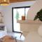 charming house with private pool in lagnes, near isle sur la sorgue, in the luberon, in Provence, for 8 people
