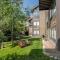 West End Winner - Hot Tub, Parking, Open Kitchen & Living Space condo