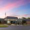 Days Inn by Wyndham Hinesville Near Fort Stewart, Newly Renovated, Free Hot Breakfast, Restaurant and Bar