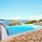 Coastal Paradise Found - Komis Private Pool Retreat