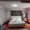 Beachfront Hotel Cha Am