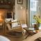 Breathtaking Harbourside Views With Parking at Harbour Strand