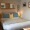 Breathtaking Harbourside Views With Parking at Harbour Strand