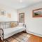 Phoenicia Lodge