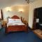 Great Trethew Hotel - Self Catering Lodges - Bar & Restaurant