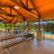 Dashas alpine retreat at Icicle Village with pool and hot tub