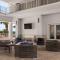 Laketown Wharf 834