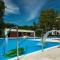 APARTAMENT Z BASENEM (OS. POLANKI)