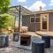 William House - Heart of Bathurst - Sleeps 6