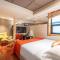 WISDOM Boutique Hotel Near the National Birds Nest National ConventionCentre and Olympic Forest Park Just a 5-minute walk from Line 15s Anli Lu Subway Easy access tothe airport