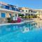 Healthy vacation with sea view, pool, 2 double beds