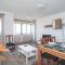 Front Sun Beach Apartment