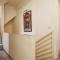 Traditional Townhouse, 4 Bed with Terraces and Private BBQ